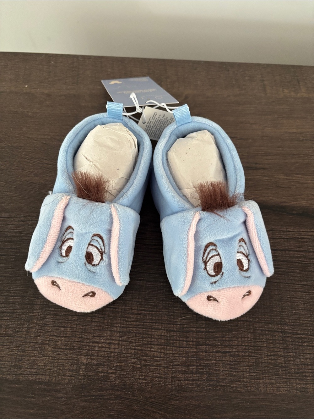 NWT Old navy Eeyore slippers size 12-18M